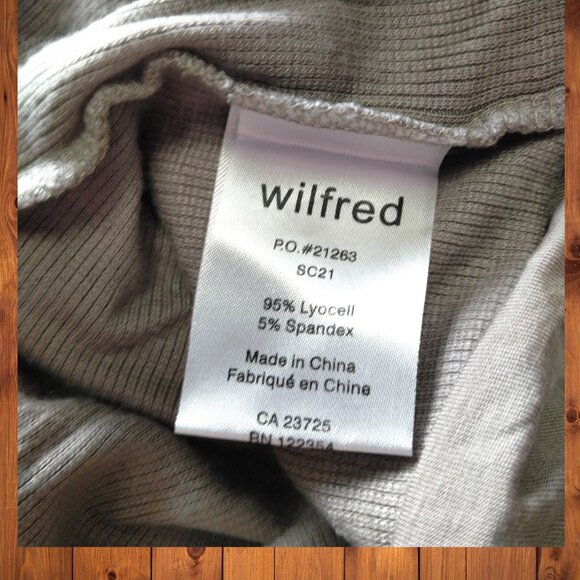 Wilfred Aritzia Women's Small Long Sleeve Tan Dress Slouchy Pockets Scoop Neck - Picture 10 of 10